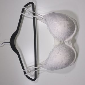 Victoria's Secret Very SexyPushUp White Padded Bra 32F (3D